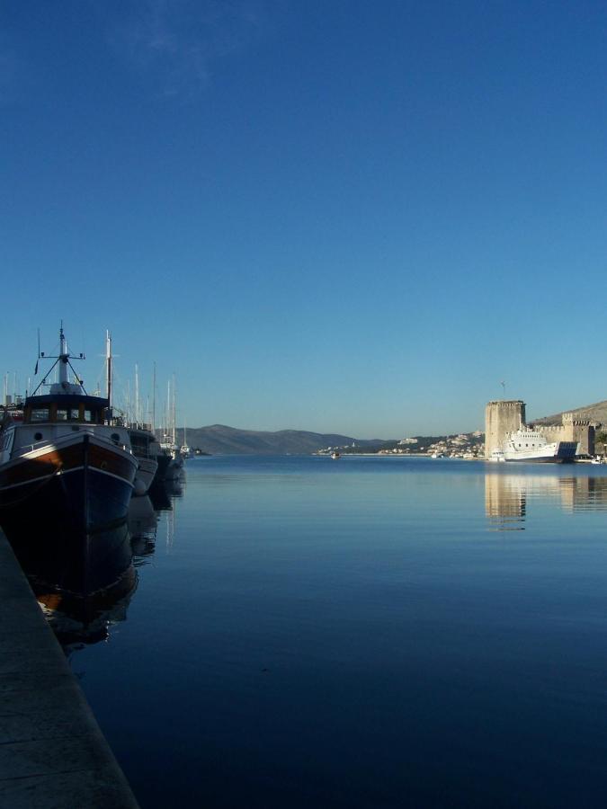 Apartment Planikovica Trogir Exterior photo