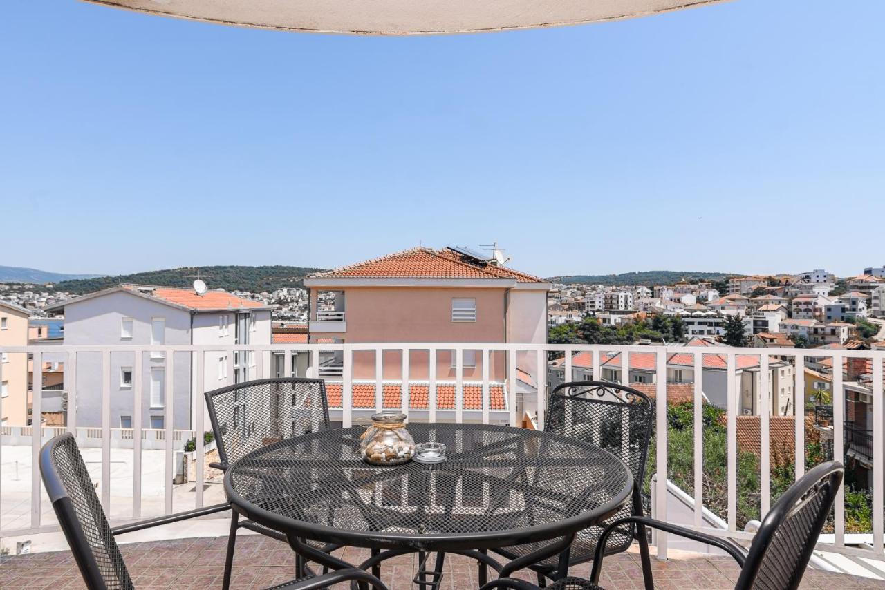 Apartment Planikovica Trogir Exterior photo